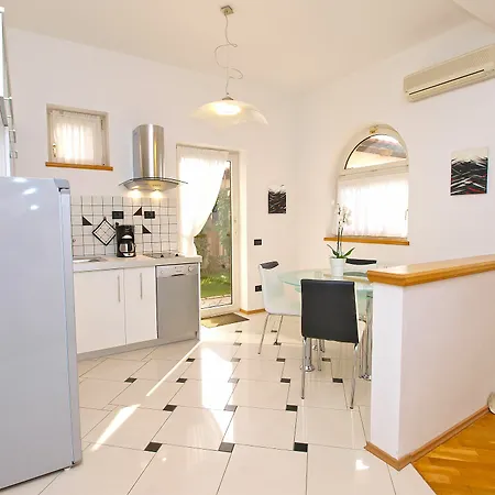 Apartment Sandro 86 Medulin